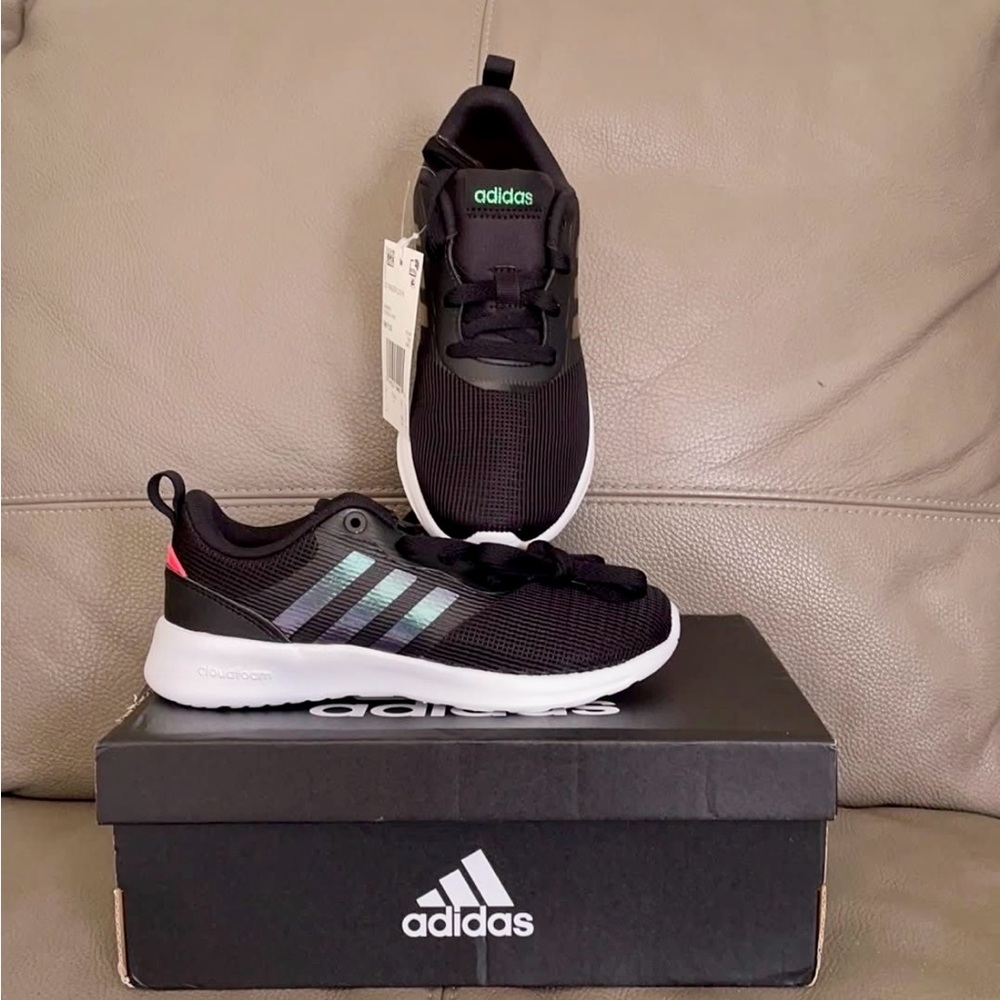 QT racer 2.0 adidas tennis shoes kids size 1